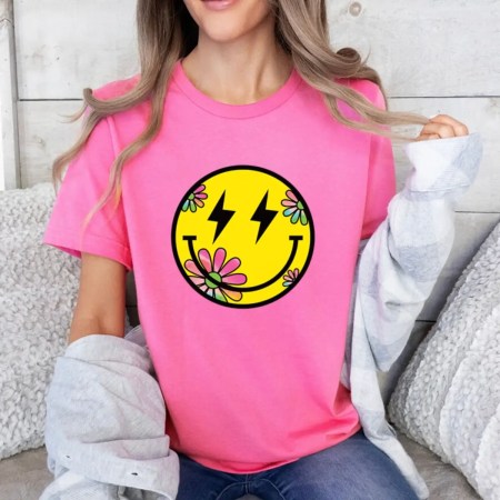 Smiley Face With Floral T Shirt, Preppy Smile T Shirt, smiley Face Tee, Cute Smile T Shirt, Happy Face Shirt, Smile Graphic Tee, Smile Tee, Cute Preppy Shirt, Girls Preppy Shirts, Smiley Face Shirt, Smile Shirt, Trendy Smiley Face Shirt, Preppy Clothes Smiley Face, Pink Smiley Face Shirt, Keep Smiling Shirt, Be Happy Shirt, Unisex Shirt.