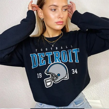 Detroit Football Unisex Sweatshirt, American Football Team Sweatshirt, Detroit Crewneck Sweatshirt, Detroit Sweatshirt, Detroit Fan Gift, Sunday Football Sweatshirt, Super Bowl 2025 Sweatshirt, American Football Fan Sweatshirt, NFL Sweatshirt, Sunday Funday Sweatshirt, Gameday Sweatshirt.